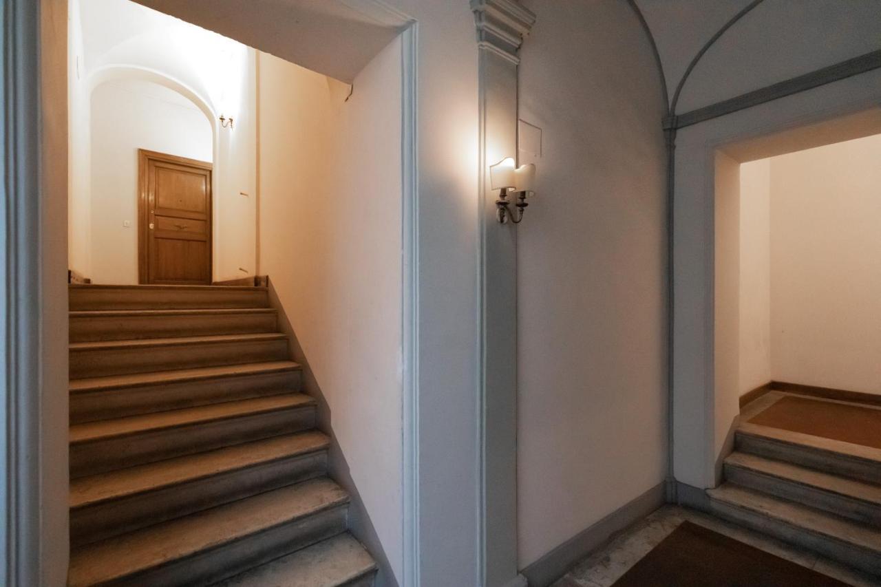 Chic And Style In Historical Via Giulia Διαμέρισμα Ρώμη Εξωτερικό φωτογραφία